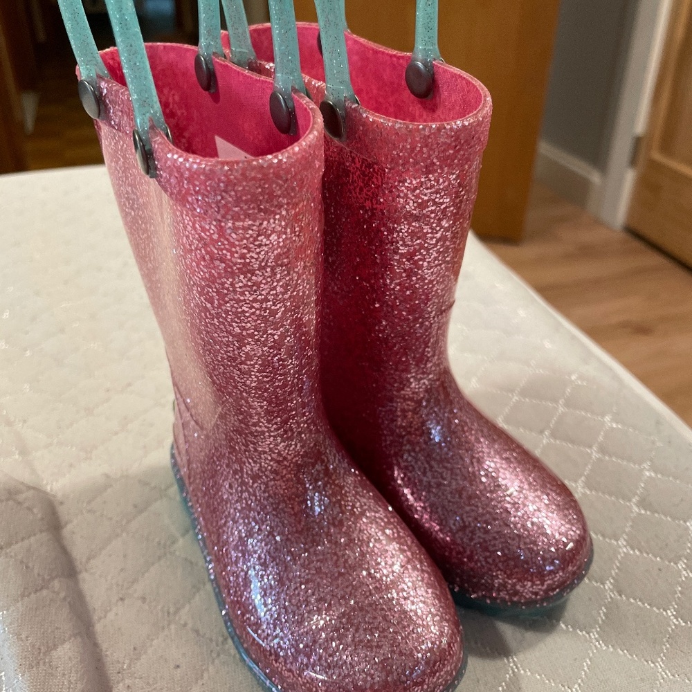 Glitter rain boots for toddler